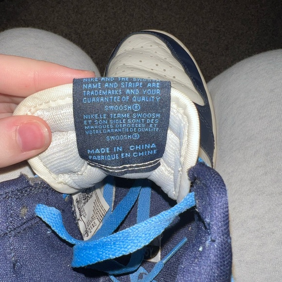 Jordan 1 Retro High OG UNC Obsidian - Youth 4.5 or Womens 6 - Picture 7 of 7